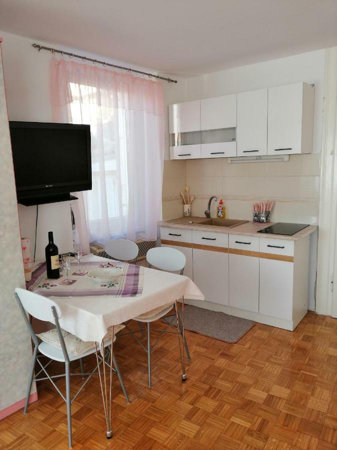 Apartments Pyros Пиран Экстерьер фото