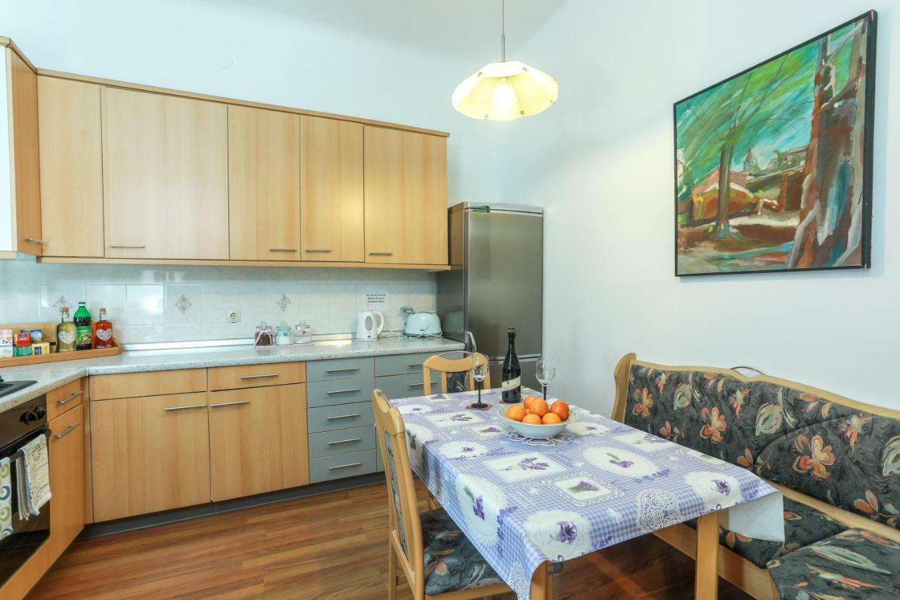 Apartments Pyros Пиран Экстерьер фото
