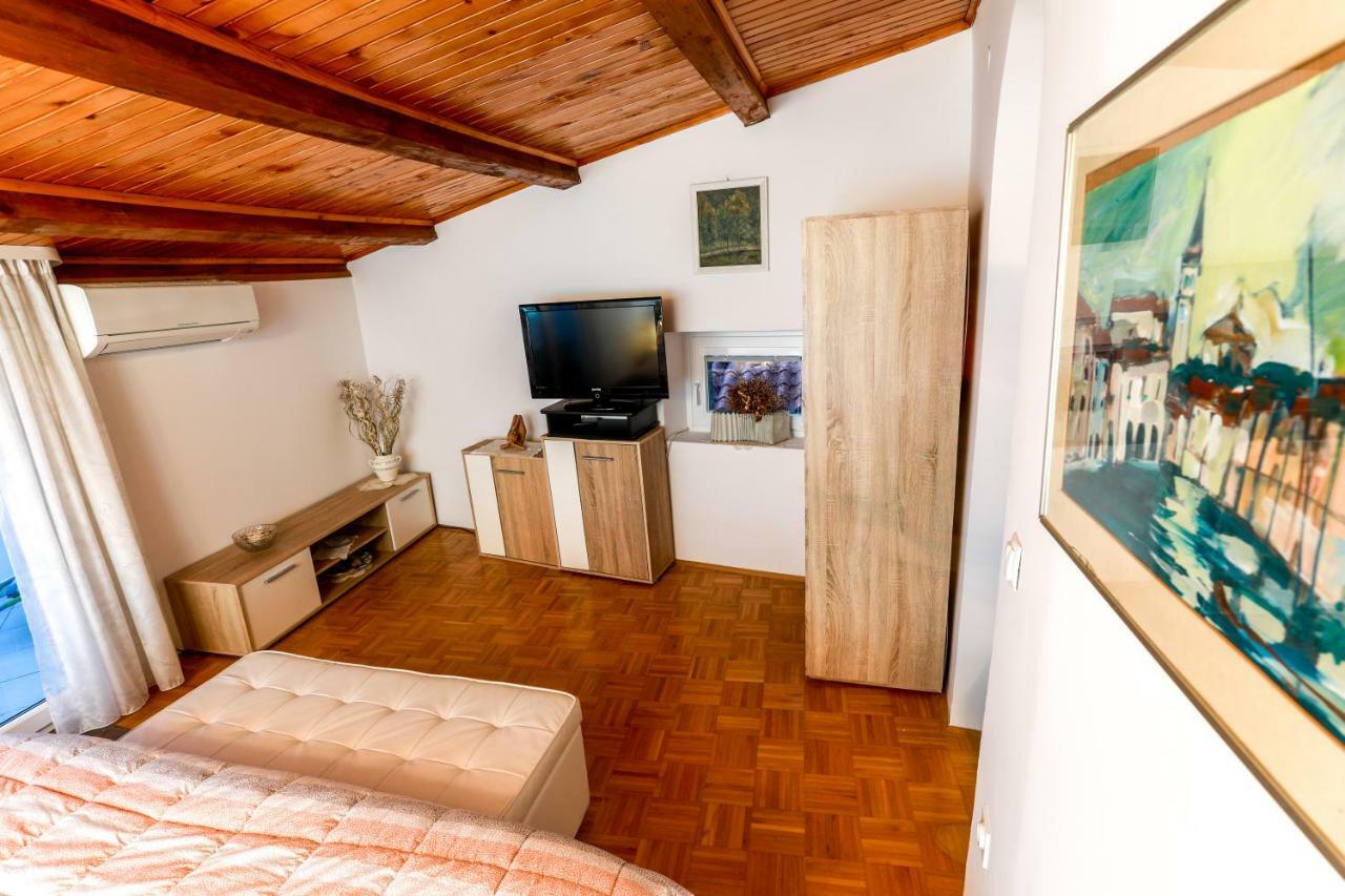 Apartments Pyros Пиран Экстерьер фото